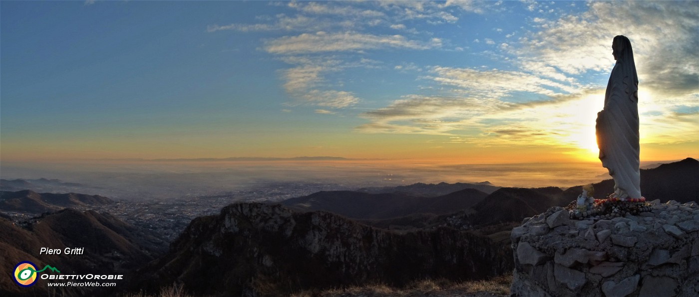 52 Luci del tramonto alla Madonnina del Costone (1195 m).jpg